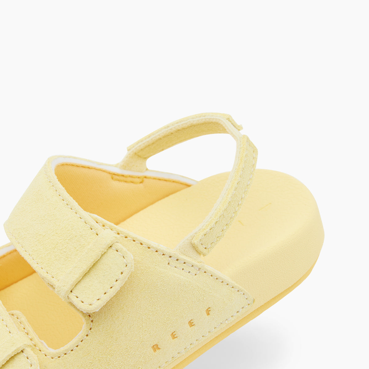 Little Ojai Pale Banana כפכפי ריף לתינוקות