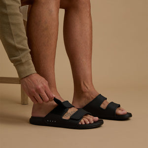 Oasis Adapt Black כפכפי גברים